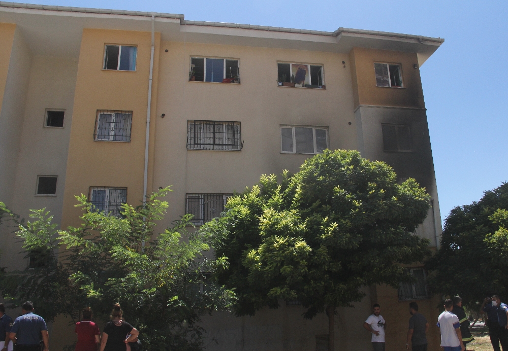 Babaanne ve iki torunu dehşeti yaşadı