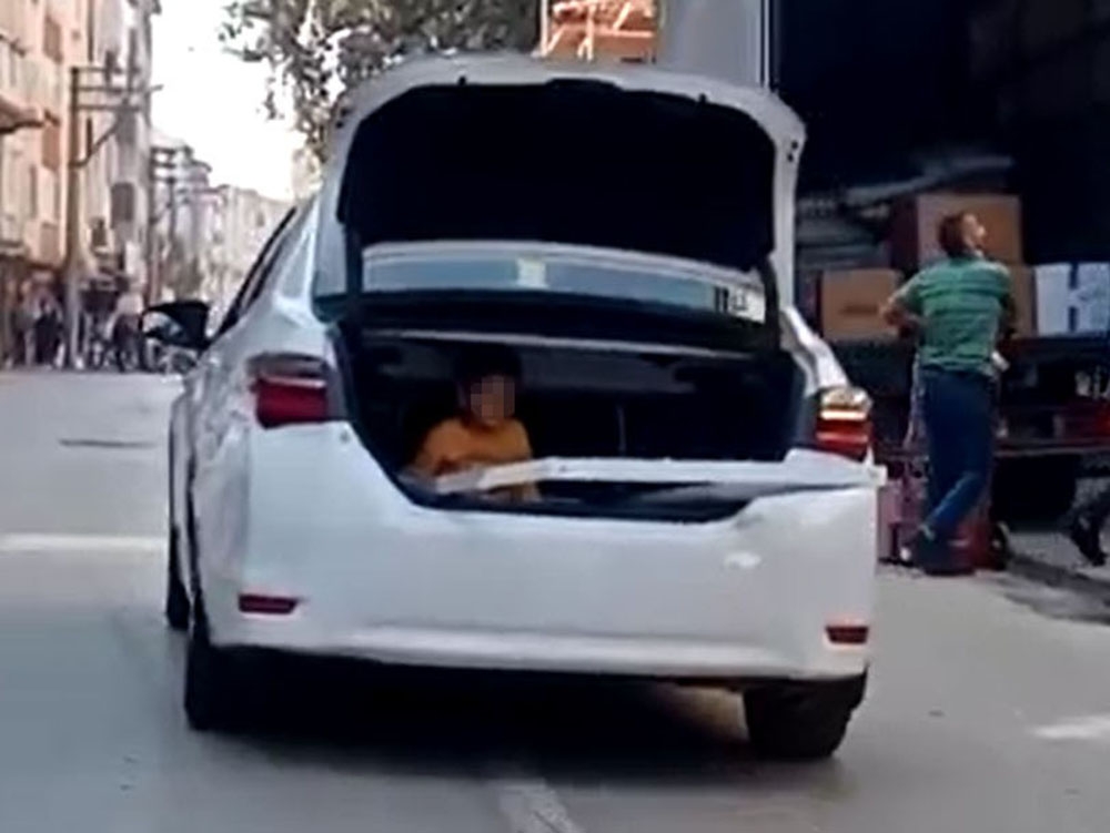 Bagajdaki çocuğu görenler şok oldu
