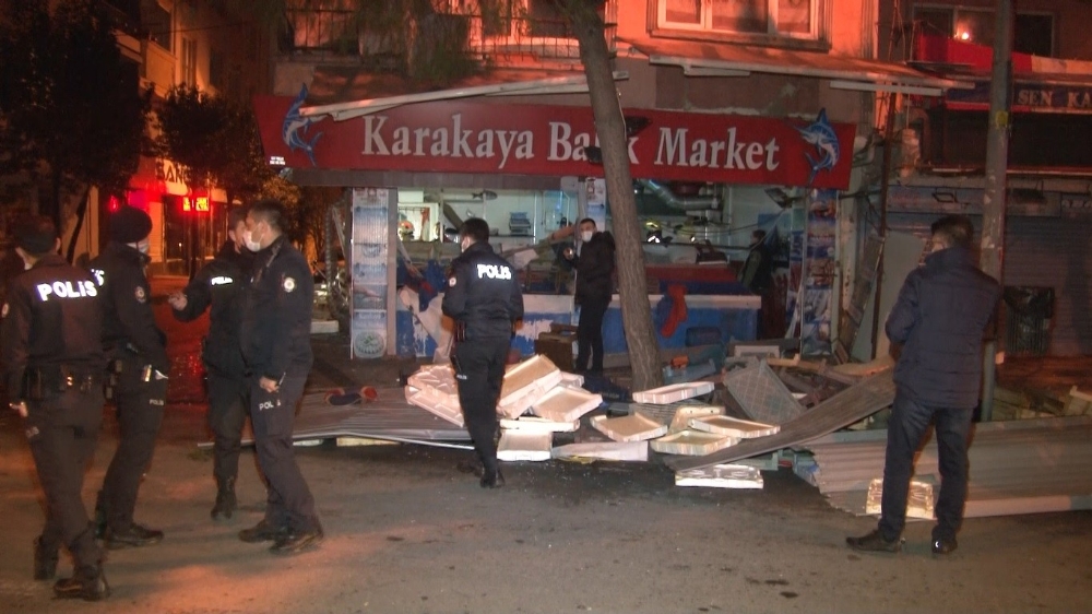Bağcılar’da bir balıkçıda korkutan patlama