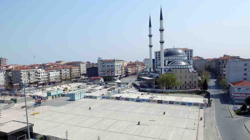 Bağcılar’da vatandaşlar sokağa çıkma yasağına uydu