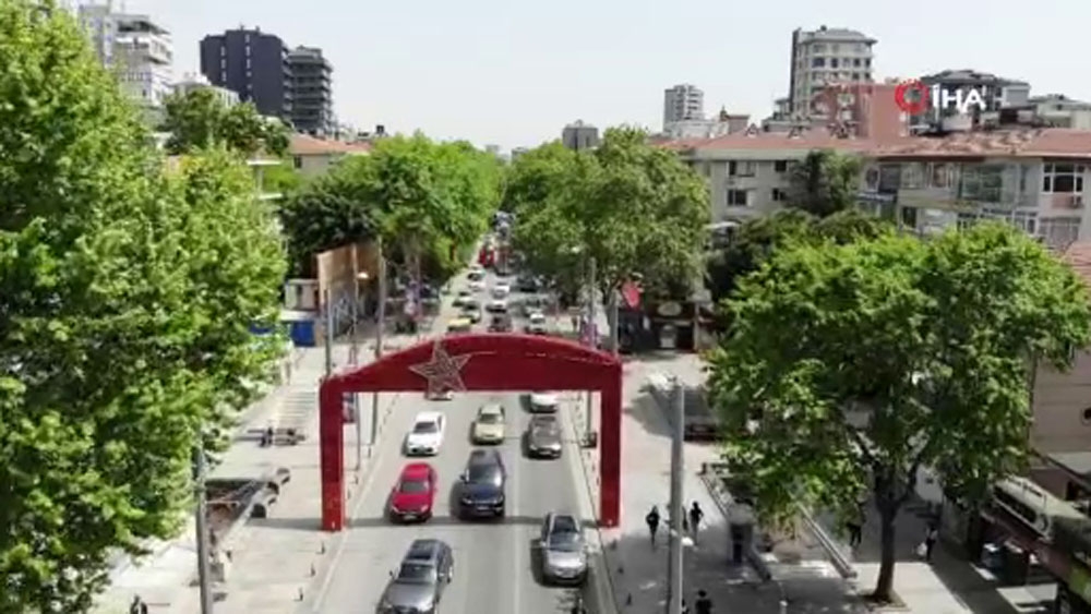 Bağdat Caddesi’nde uyarılara rağmen insan kalabalığı pes dedirtti