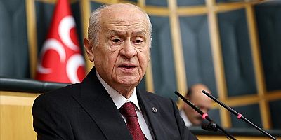 Bahçeli: Serok Ahmet akıldan nasipsizdir, aklen de zifiri karanlıktır