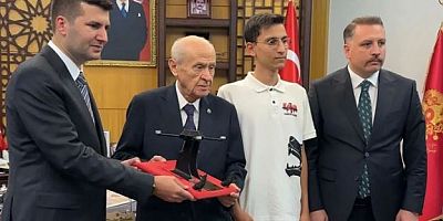  Bahçeli, Ülkü Ocakları'nın ürettiği İHA'nın adını TÜRKHAN koydu