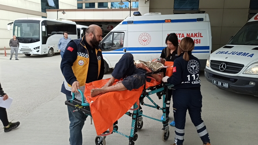 Bahçeyi temizlemek için yaktığı ateş faciaya neden oldu