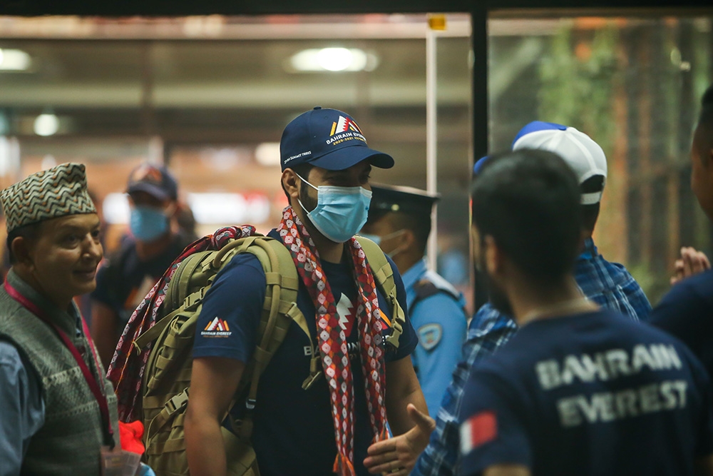 Bahreyn Prensi Everest’e tırmanmak için Nepal’de