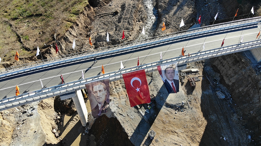 Bakan Adil Karaismailoğlu Altı Şehitler Köprüsü’nün açılışını gerçekleştirdi