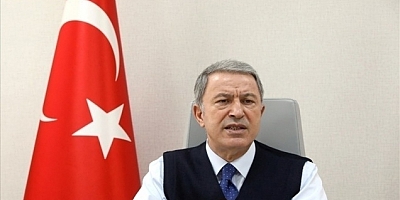 Bakan Akar’dan KKTC 5’inci Cumhurbaşkanı Ersin Tatara tebrik mesajı