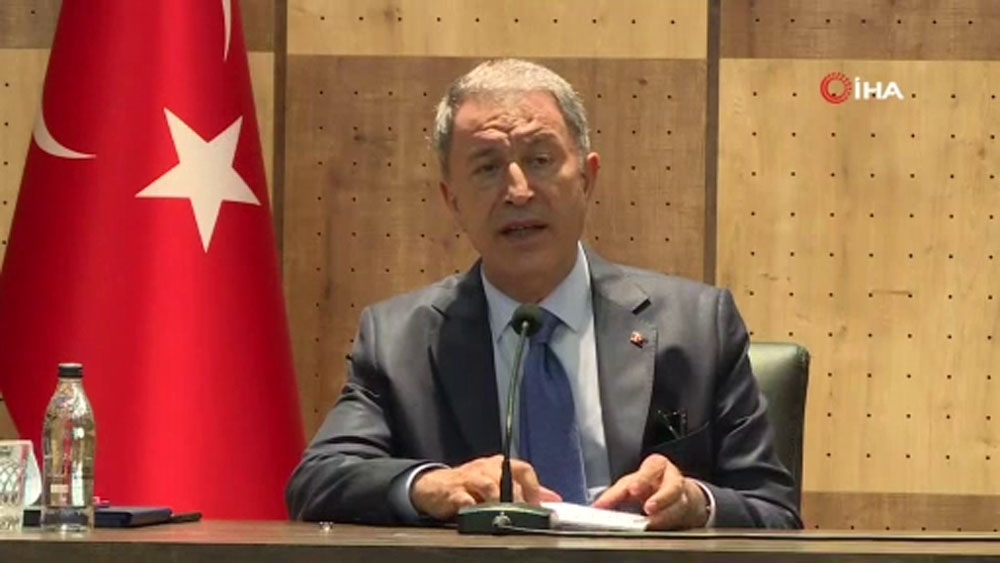 Bakan Akar, İtalyan mevkidaşı Guerini ile bir araya geldi