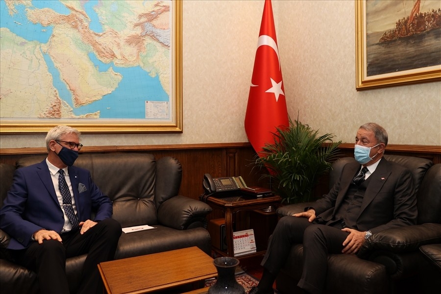 Bakan Akar, Letonya Büyükelçisi Vaivars’ı kabul etti
