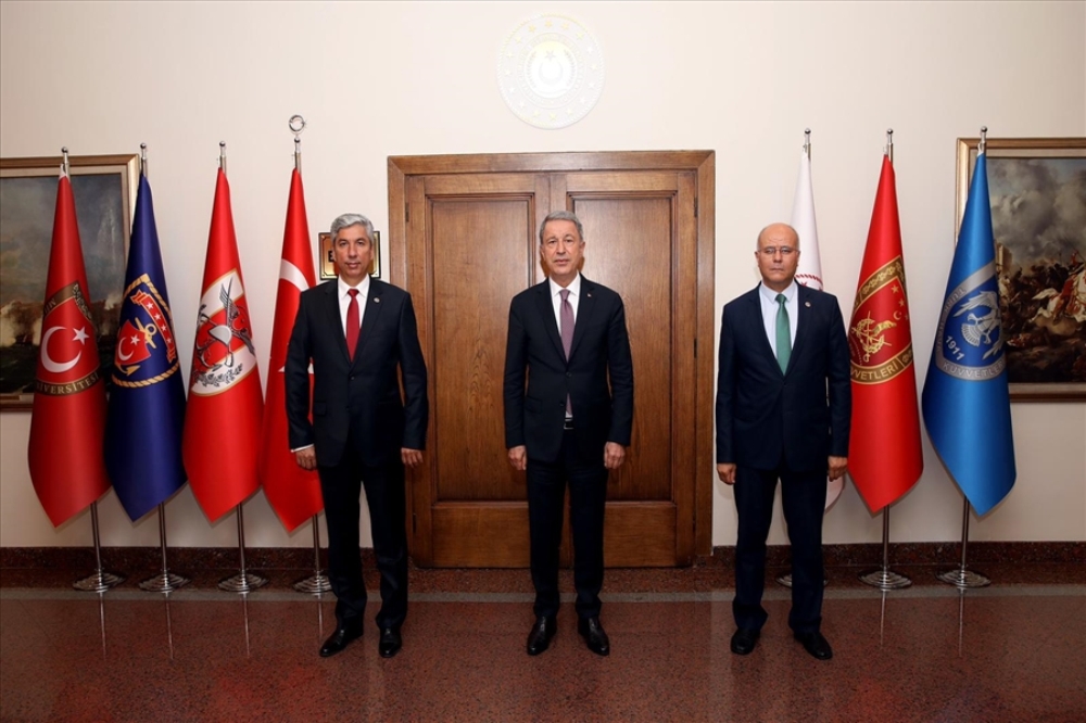 Bakan Akar, TEMAD Başkanı Ürgen’i kabul etti