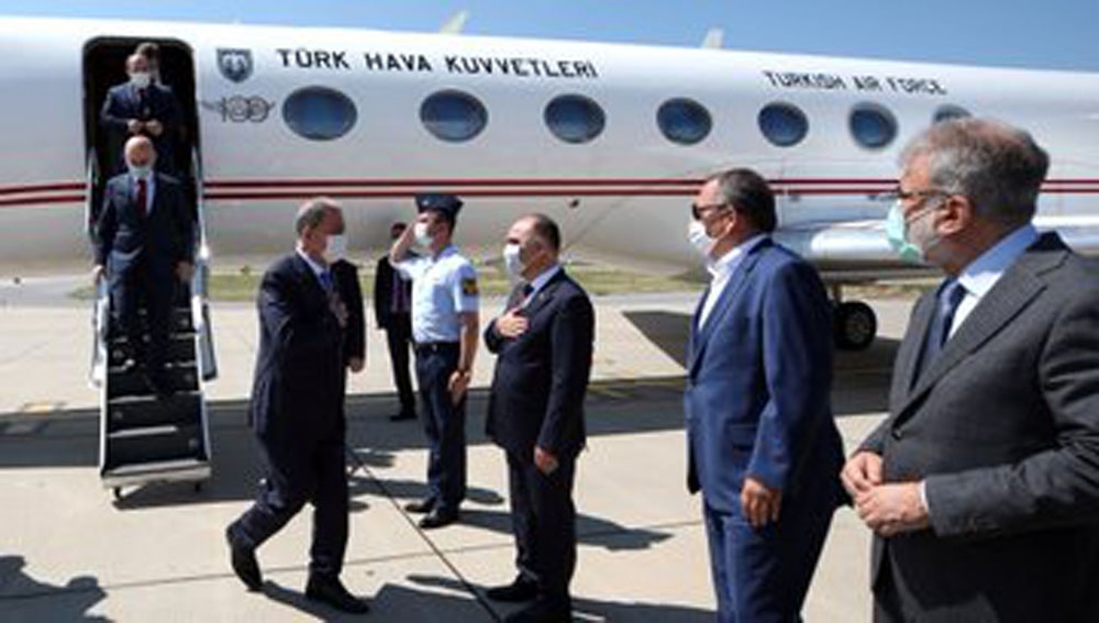 Bakan Akar ve komutanlar Kayseri’de