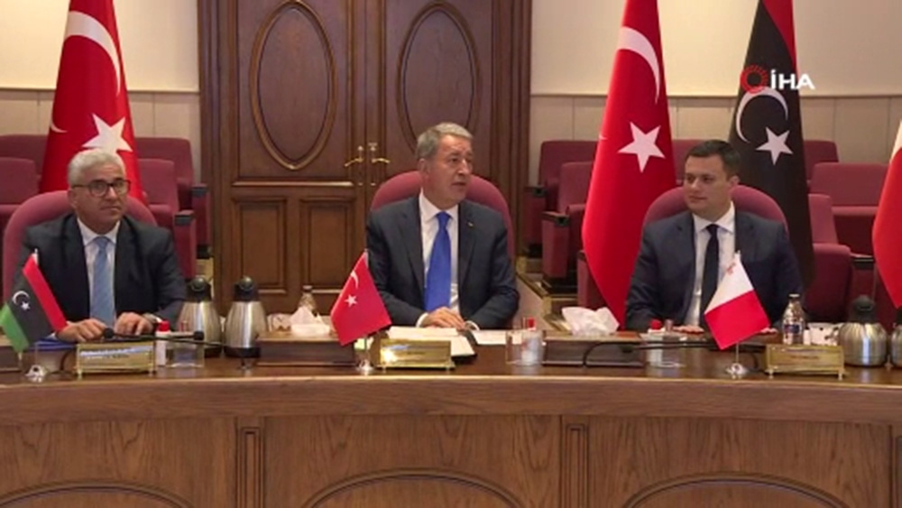 Bakan Akar ve MSB’den yoğun diplomasi trafiği