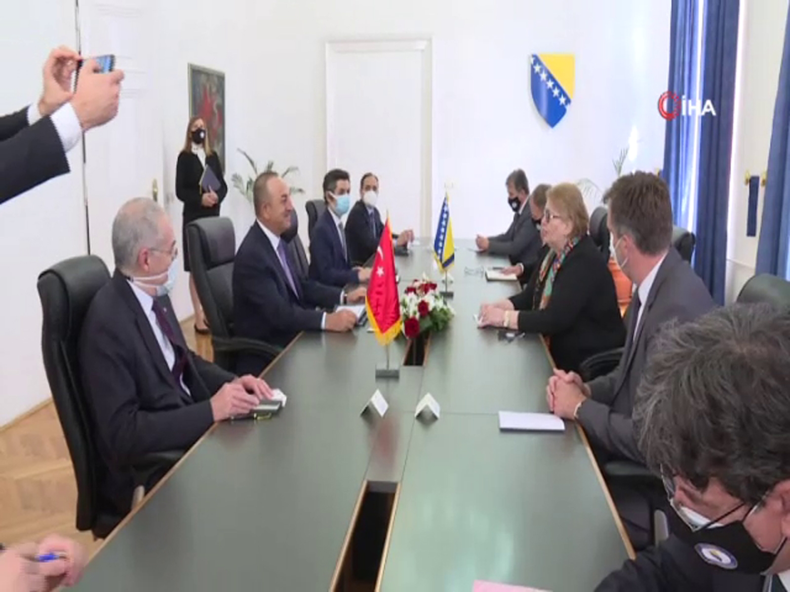 Bakan Çavuşoğlu, Bosna Hersek Devlet Başkanlığı Konseyi Başkanı Dodik ile görüştü