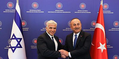 Bakan Çavuşoğlu duyurdu: İlişkileri büyükelçi seviyesine çıkaracağız