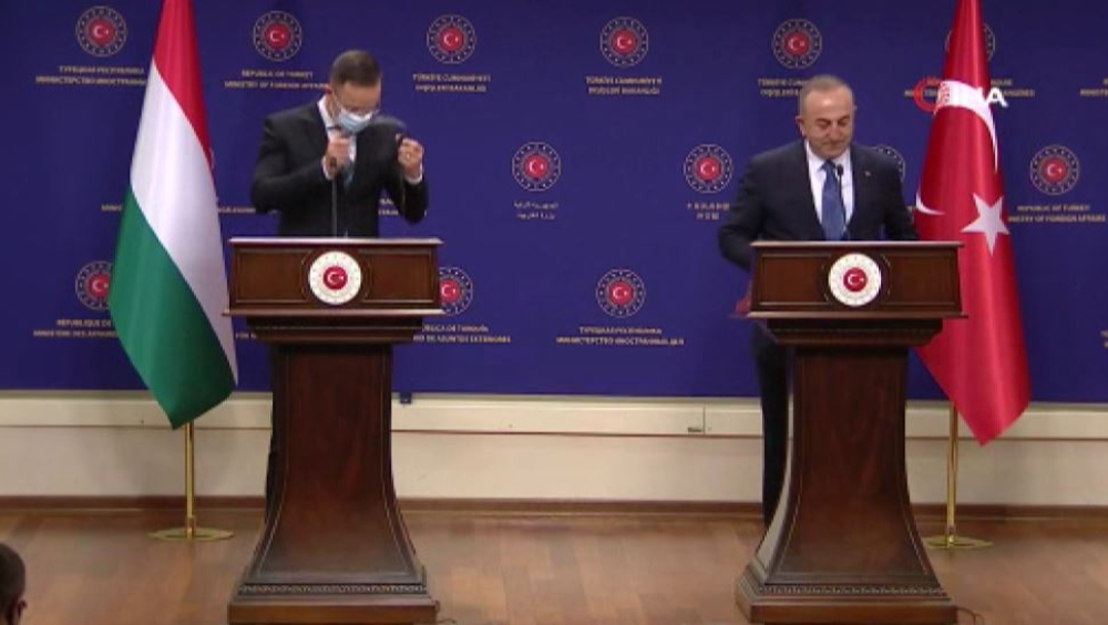 Bakan Çavuşoğlu: 