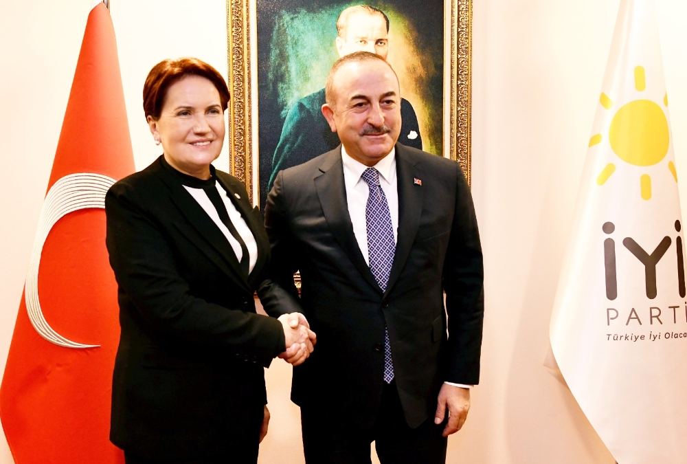 Bakan Çavuşoğlu İyi Parti Genel Başkanı Meral Akşener İle Görüştü