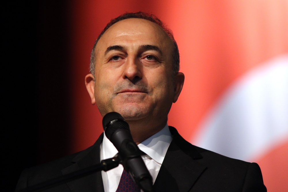 Bakan Çavuşoğlu, Katar emiri Hamad Al-Thani ile görüştü