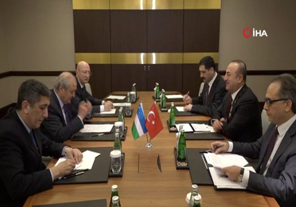 Bakan Çavuşoğlu, Özbekistanlı mevkidaşı Kamilov ile görüştü