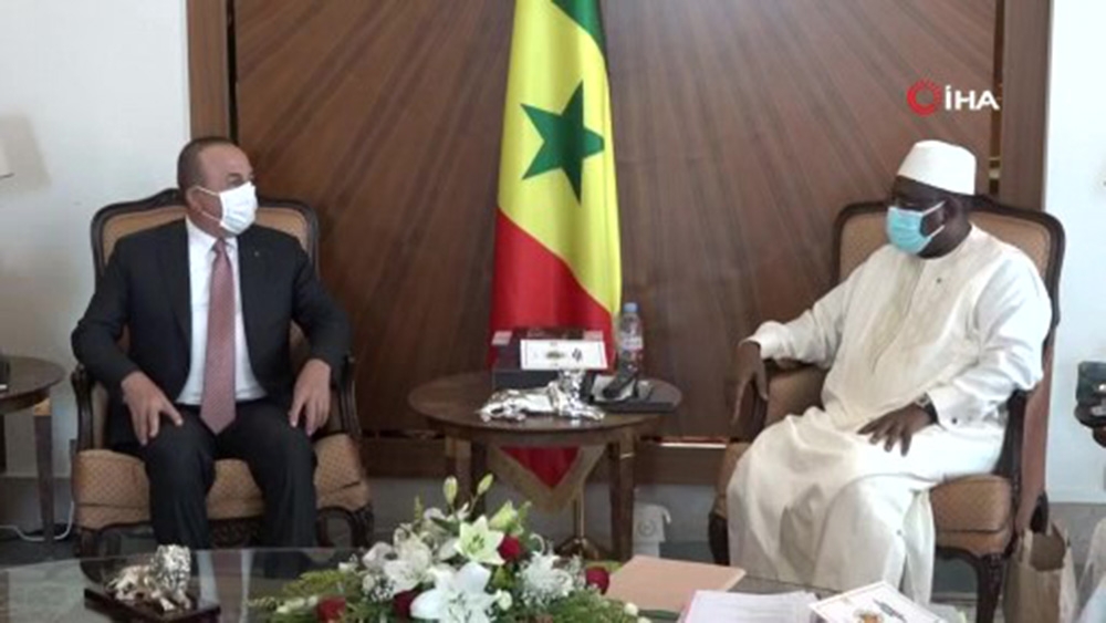 Bakan Çavuşoğlu, Senegal Devlet Başkanı Sall tarafından kabul edildi