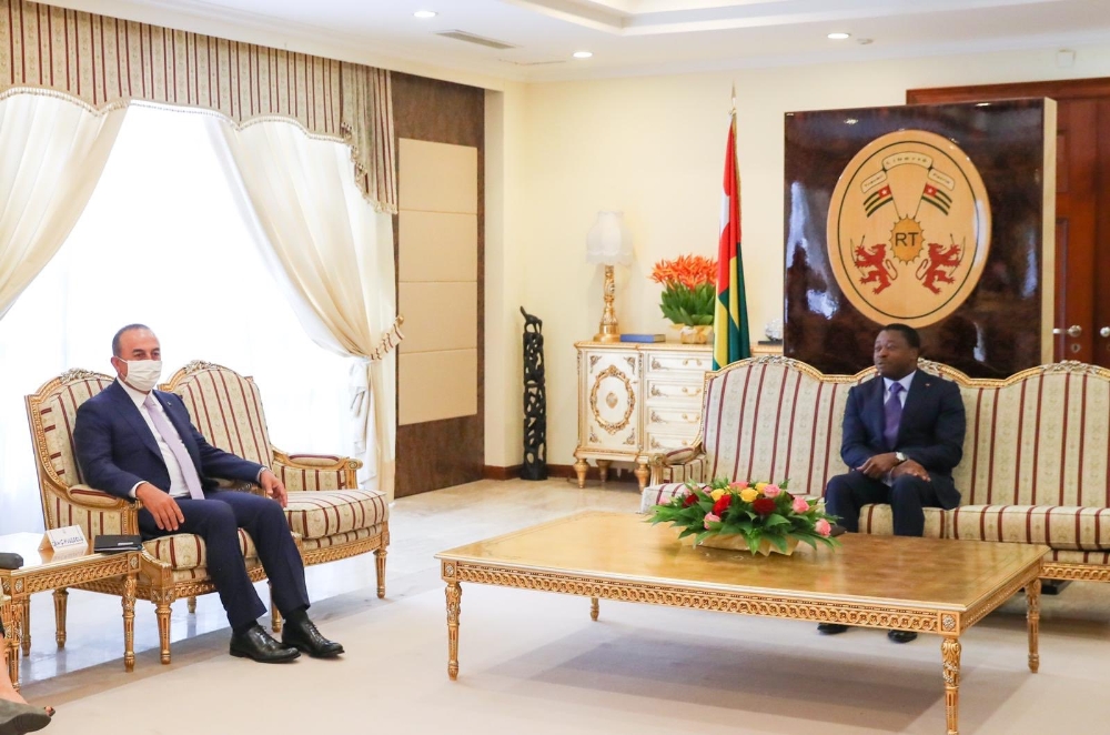 Bakan Çavuşoğlu, Togo Cumhurbaşkanı Gnassingbé ile görüştü
