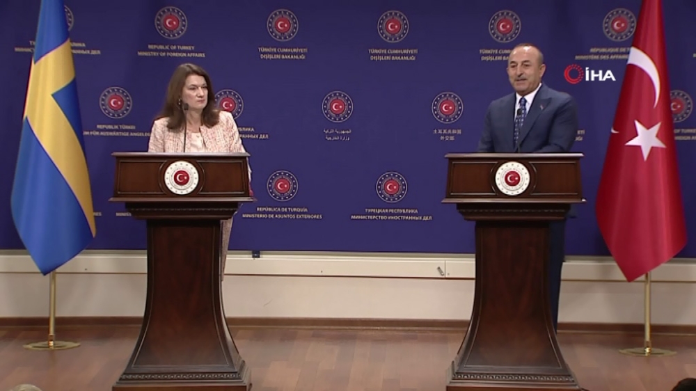 Bakan Çavuşoğlu’ndan İsveçli mevkidaşına ayar
