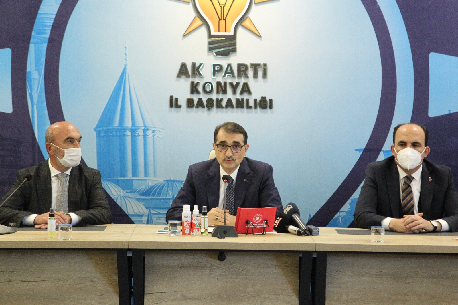 Bakan Dönmez: 