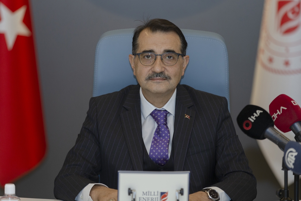 Bakan Dönmez: 