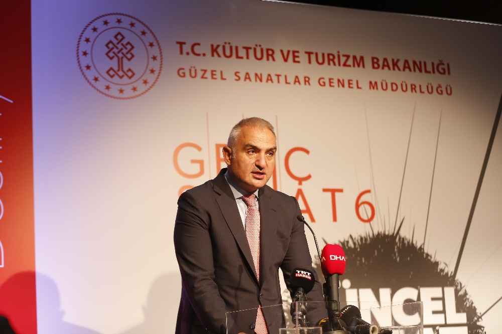 Bakan Ersoy: “Kültür sanatı tekrar harekete geçirmek zorundayız”