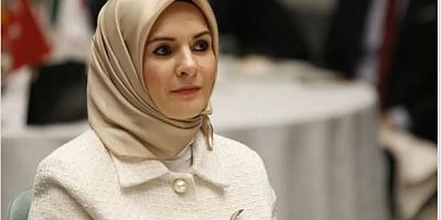 Bakan Göktaş açıkladı: Sosyal medyaya 2 farklı düzenleme geliyor