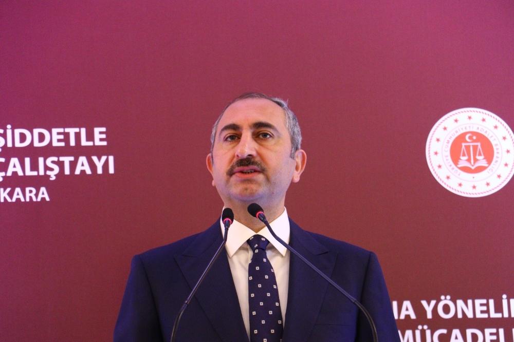Bakan Gül’den Libya’ya seyreden ticari gemiye yapılan müdahaleye tepki