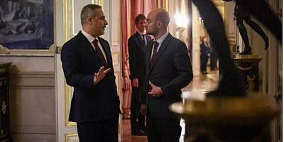 Bakan Hakan Fidan, Fransız Bakan'ın yüzüne söyledi..
