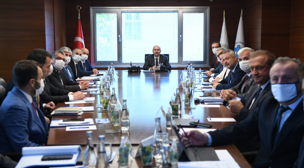 Bakan Karaismailoğlu: “Denizcilikte bölgemizde lider ülke olacağız”