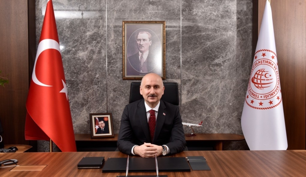 Bakan Karaismailoğlu, “Platin Global 100 Ödülleri Dijitalleşme Ödül Töreni”nde konuştu