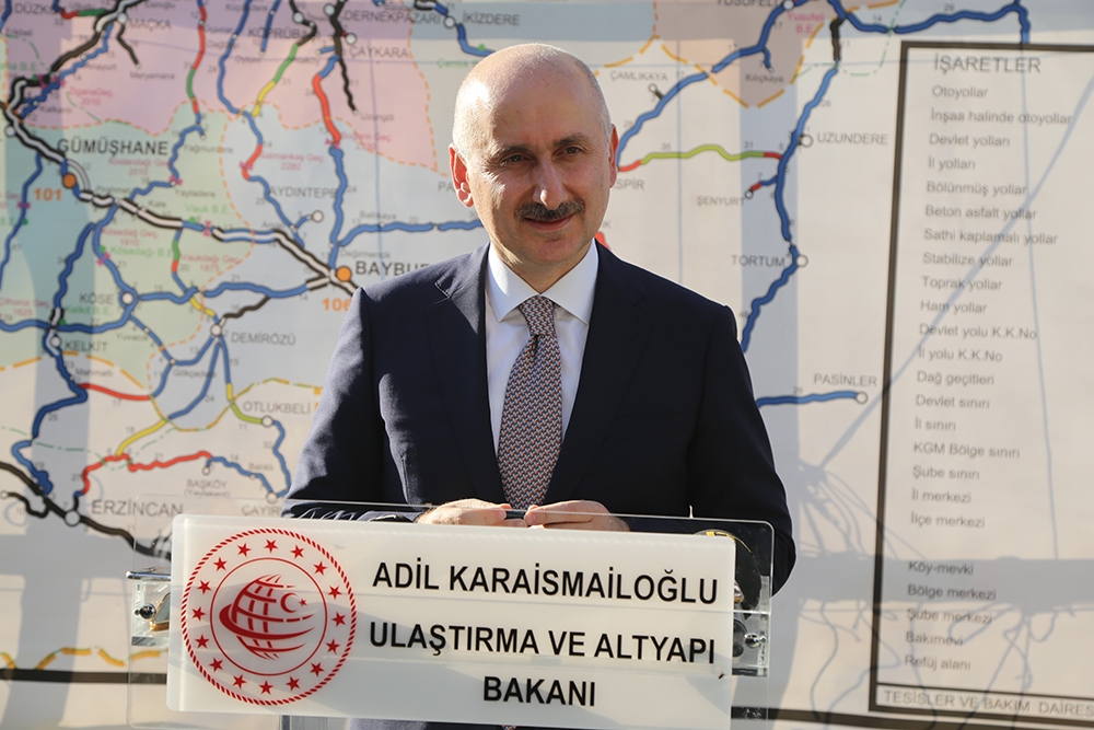 Bakan Karaismailoğlu Yusufeli’nde incelemelerde bulundu