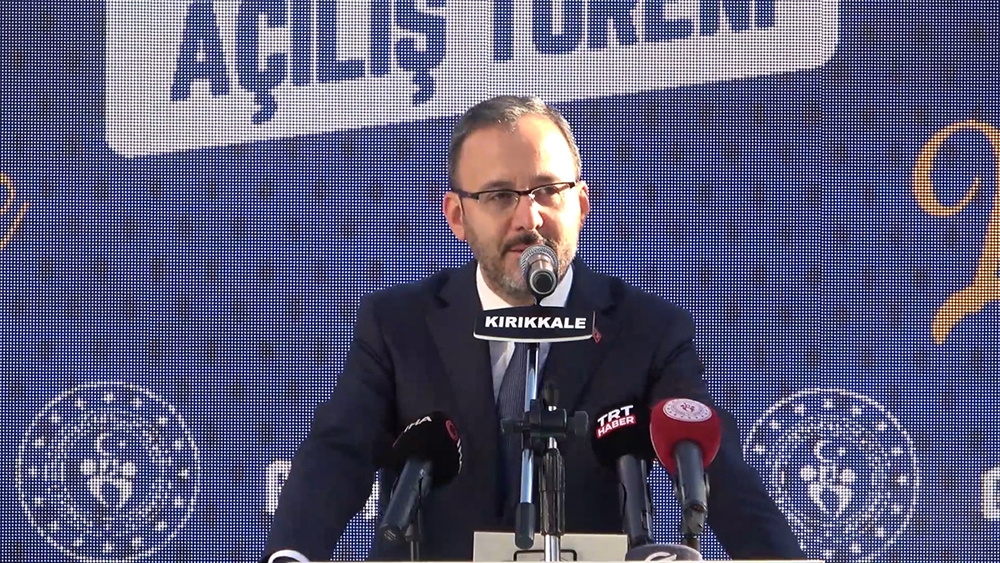 Bakan Kasapoğlu, Kırıkkale’de Gençlik Merkezi açılışına katıldı