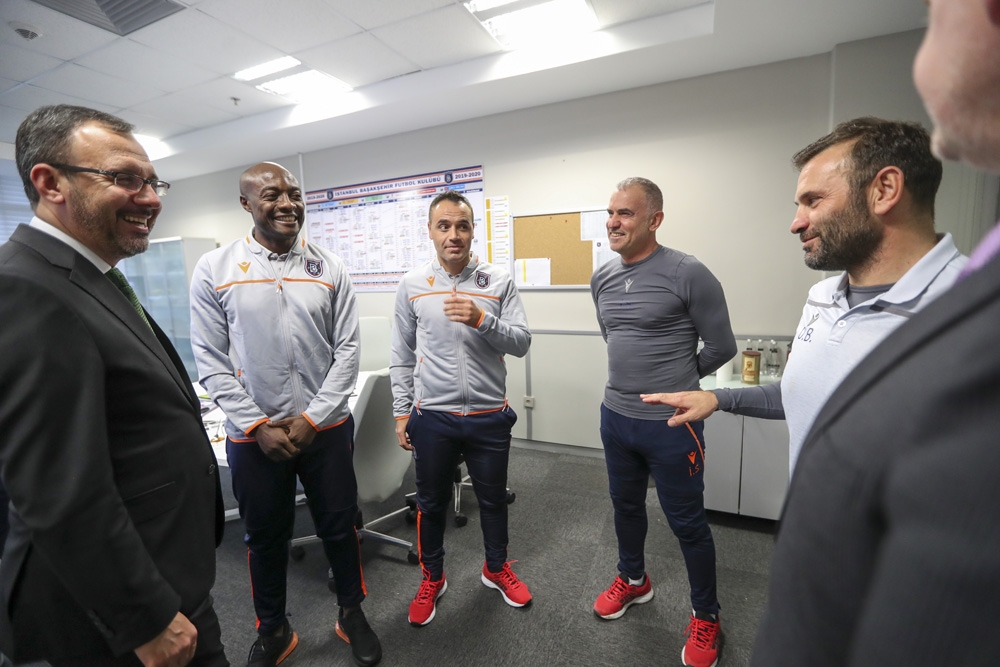 Bakan Kasapoğlundan Medipol Başakşehire Ziyaret