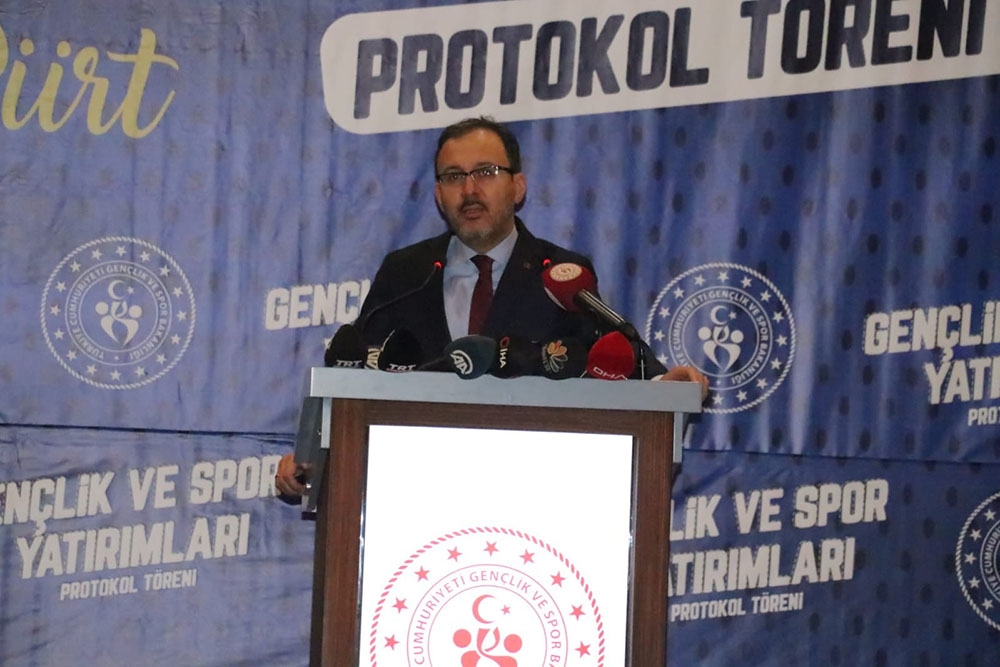 Bakan Kasapoğlu’ndan Siirt’e stat müjdesi