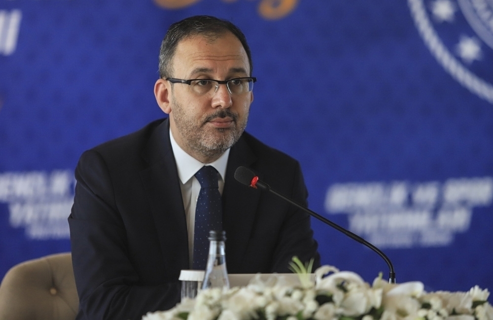 Bakan Kasapoğlu’ndan Trabzonspor için tebrik mesajı
