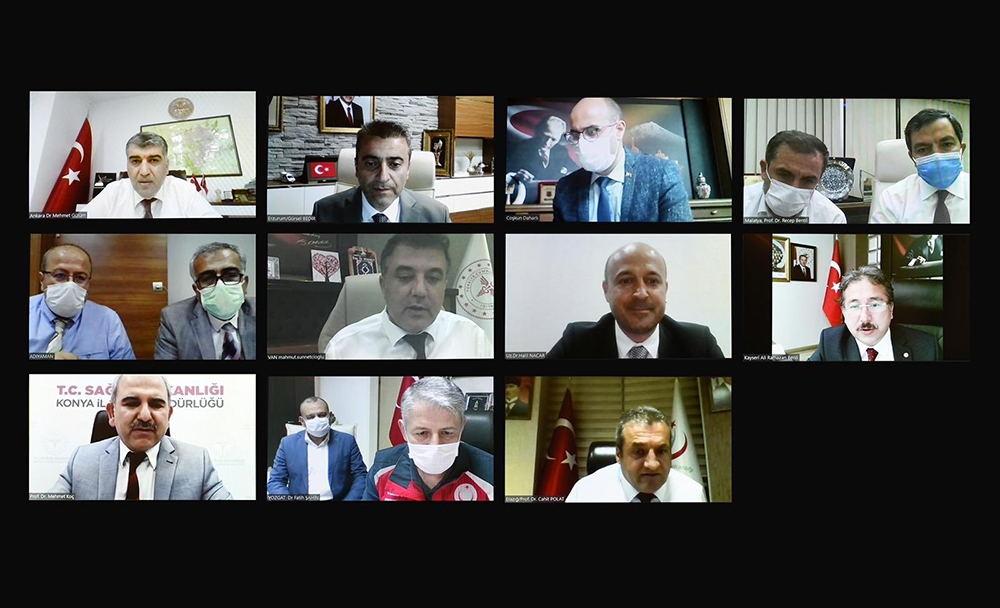 Bakan Koca, 11 ilin Sağlık Müdürü ile görüştü