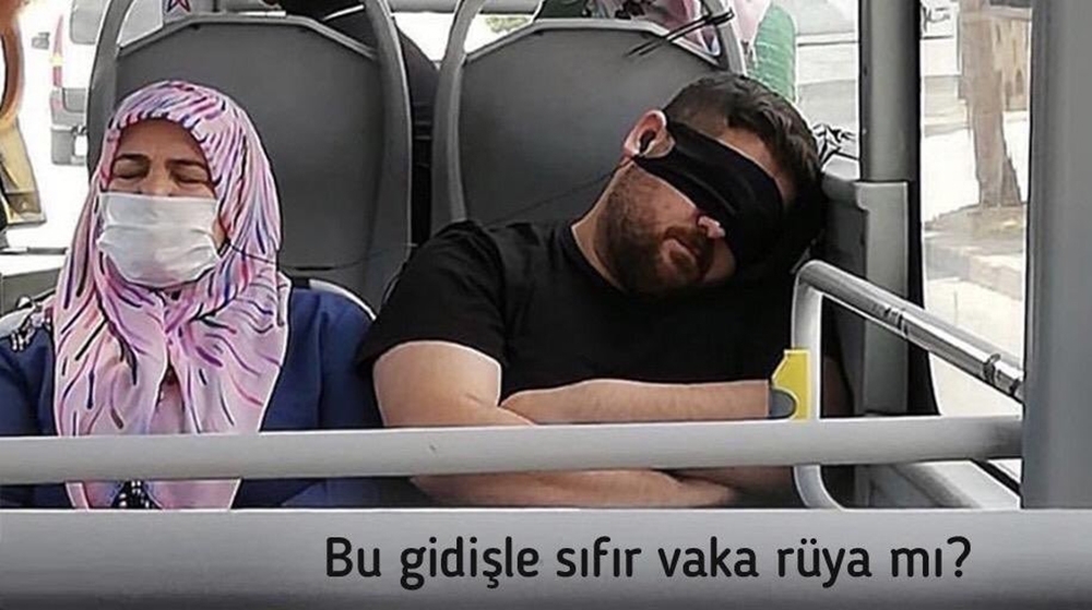 Bakan Koca maskeyi gözüne takan genci aradı