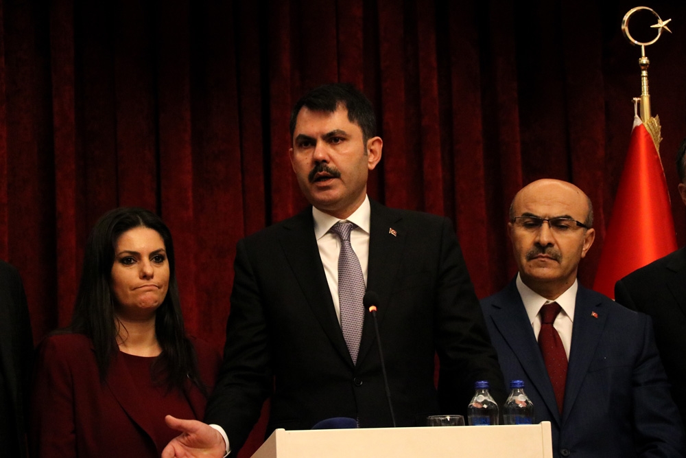 Bakan Kurum Adanadaki Tahribatı Açıkladı, Konut Müjdesi Verdi