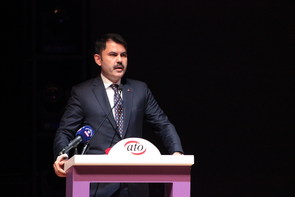 Bakan Kurum, Arnavutluktaki Depremle İlgili Konuştu