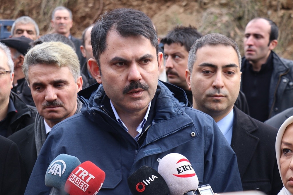 Bakan Kurum deprem bölgesinde