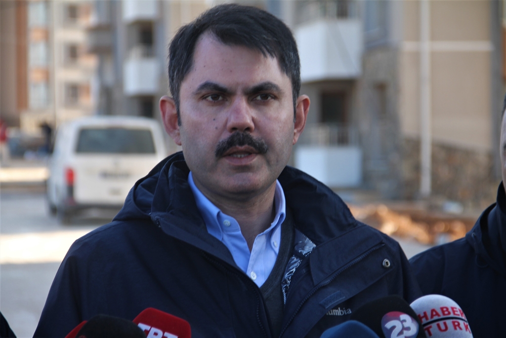 Bakan Kurum: “Depremde ağır hasarlı bina sayısı 3 bin 200”
