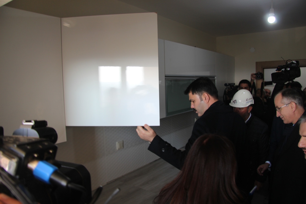 Bakan Kurum'dan Denizlideki Afetzedelere Konut Müjdesi