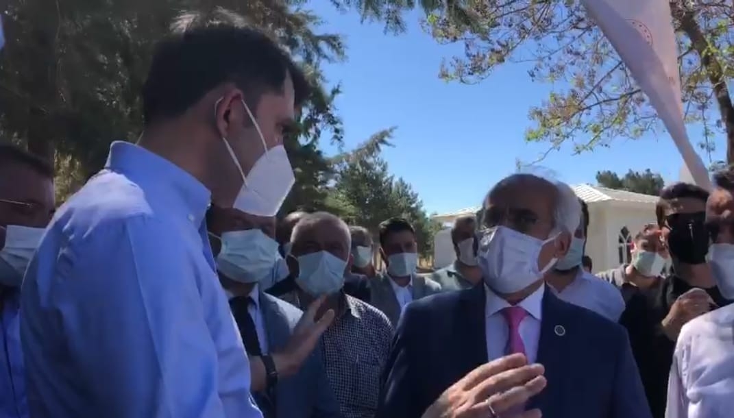 Bakan Kurum’dan Salda Gölü’ne dökülen atık suya sert tepki