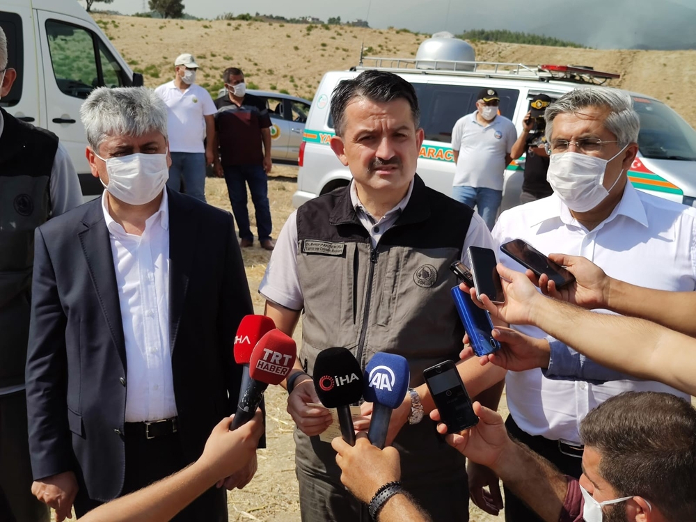 Bakan Pakdemirli: “Yangını henüz kontrol altına alamadık”
