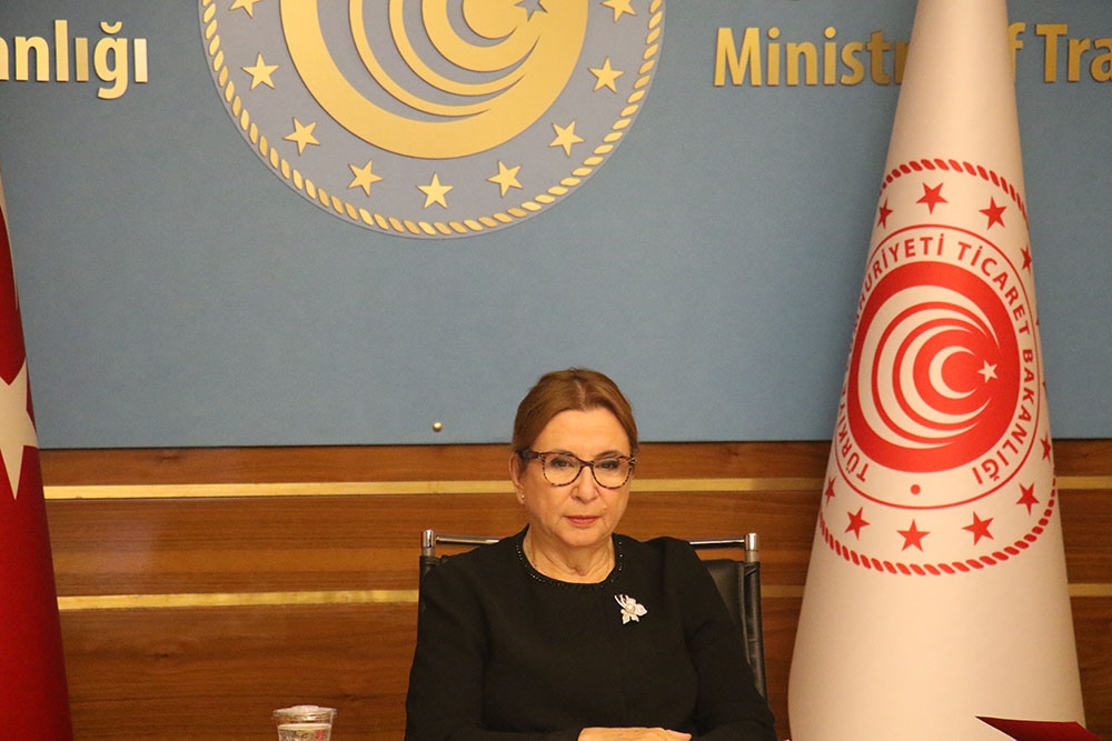 Bakan Pekcan, girişimci kadınlarla bir araya geldi