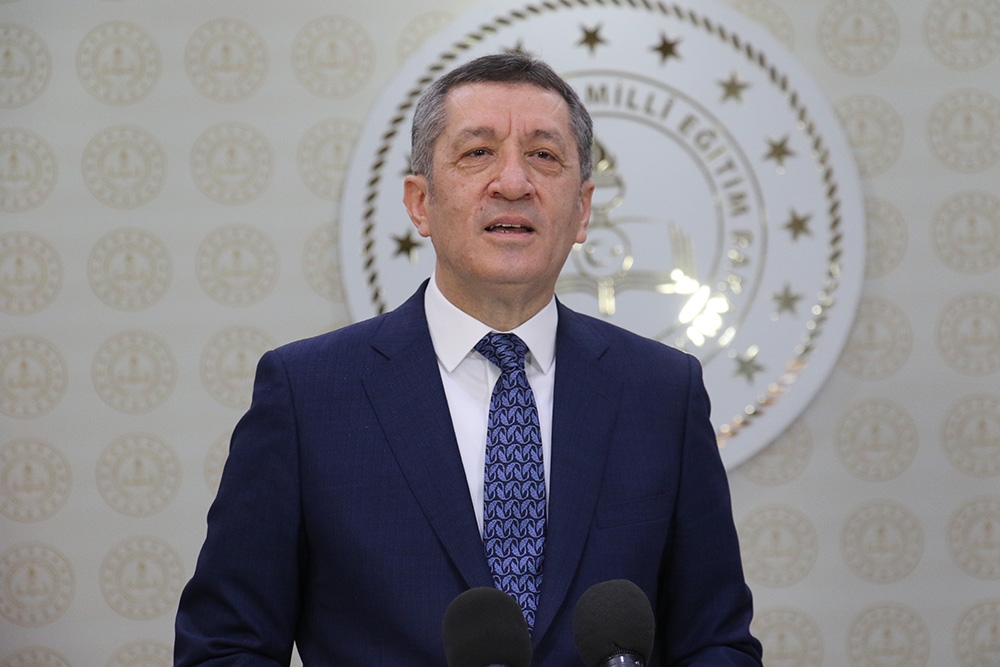 Bakan Selçuk: “1 Mart Pazartesi günü ilkokullarımızın tüm sınıf düzeyleriyle açılması kararını aldık”