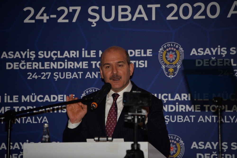 Bakan Soylu hakimlerden elektronik kelepçenin yaygınlaştırılmasını istedi